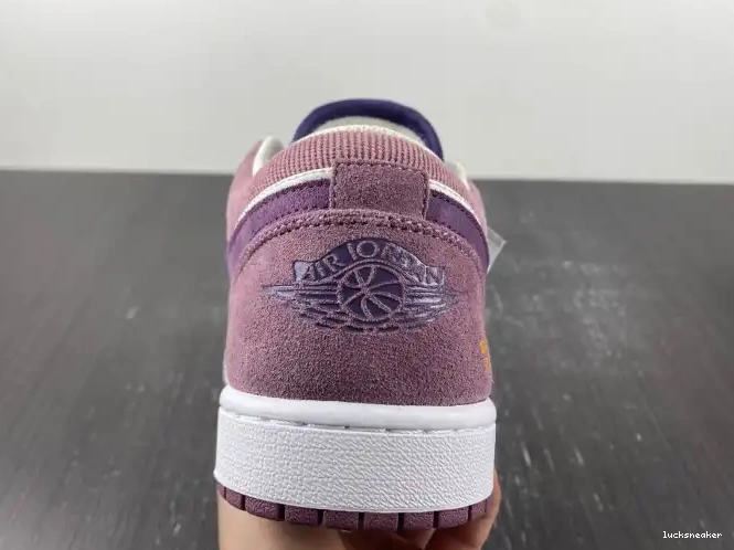 Reps LUCY (W) Unity Jordan Low DR8057-500 1 Air 0518